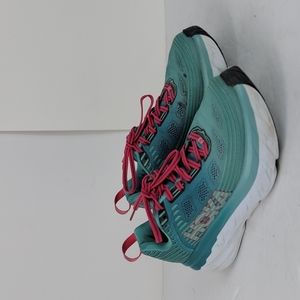 Hoka One One Bondi 6 Women's Running Shoes.